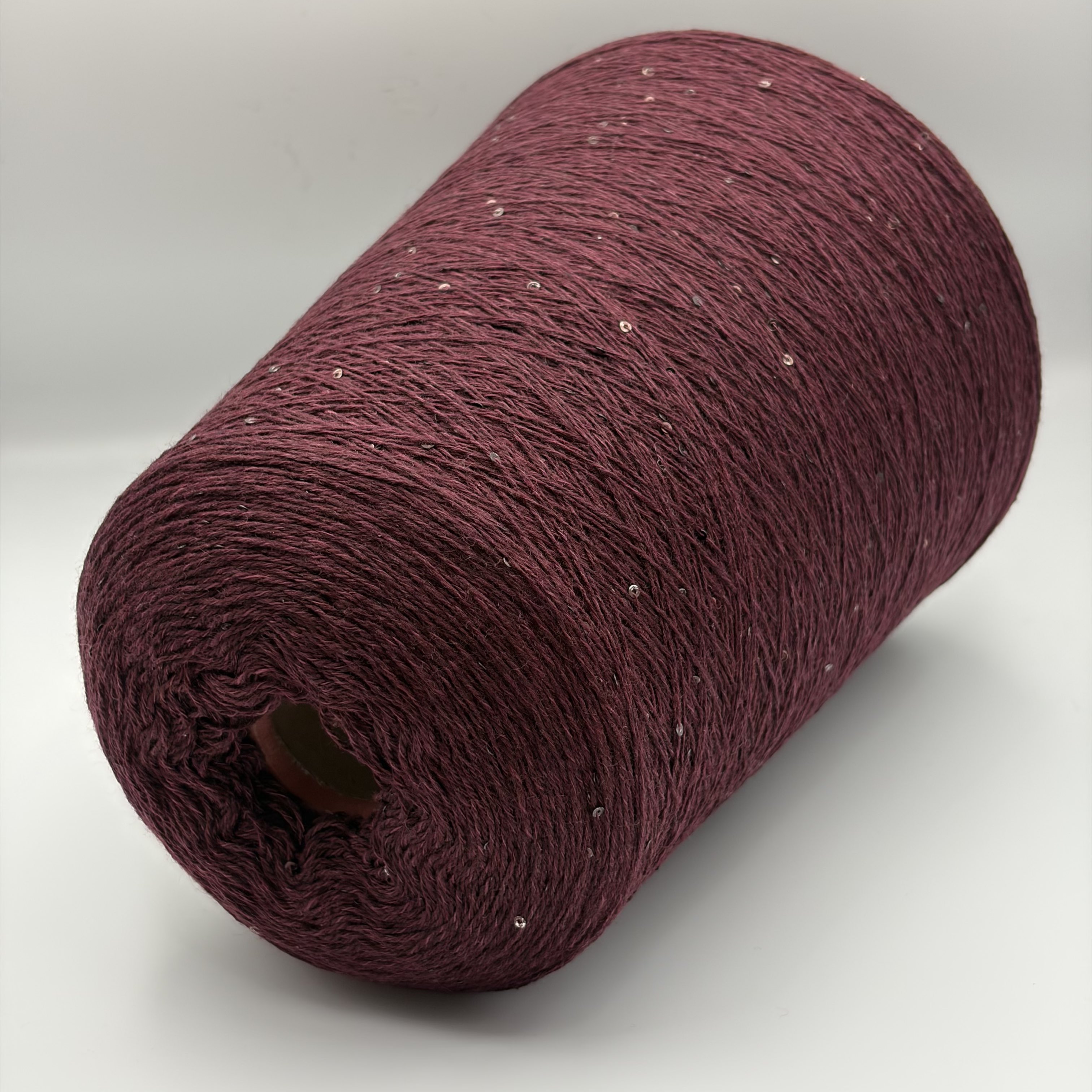 HIRCUS31, 70% merino, 30% kašmyras, žvyneliai, 1/8, 510 g