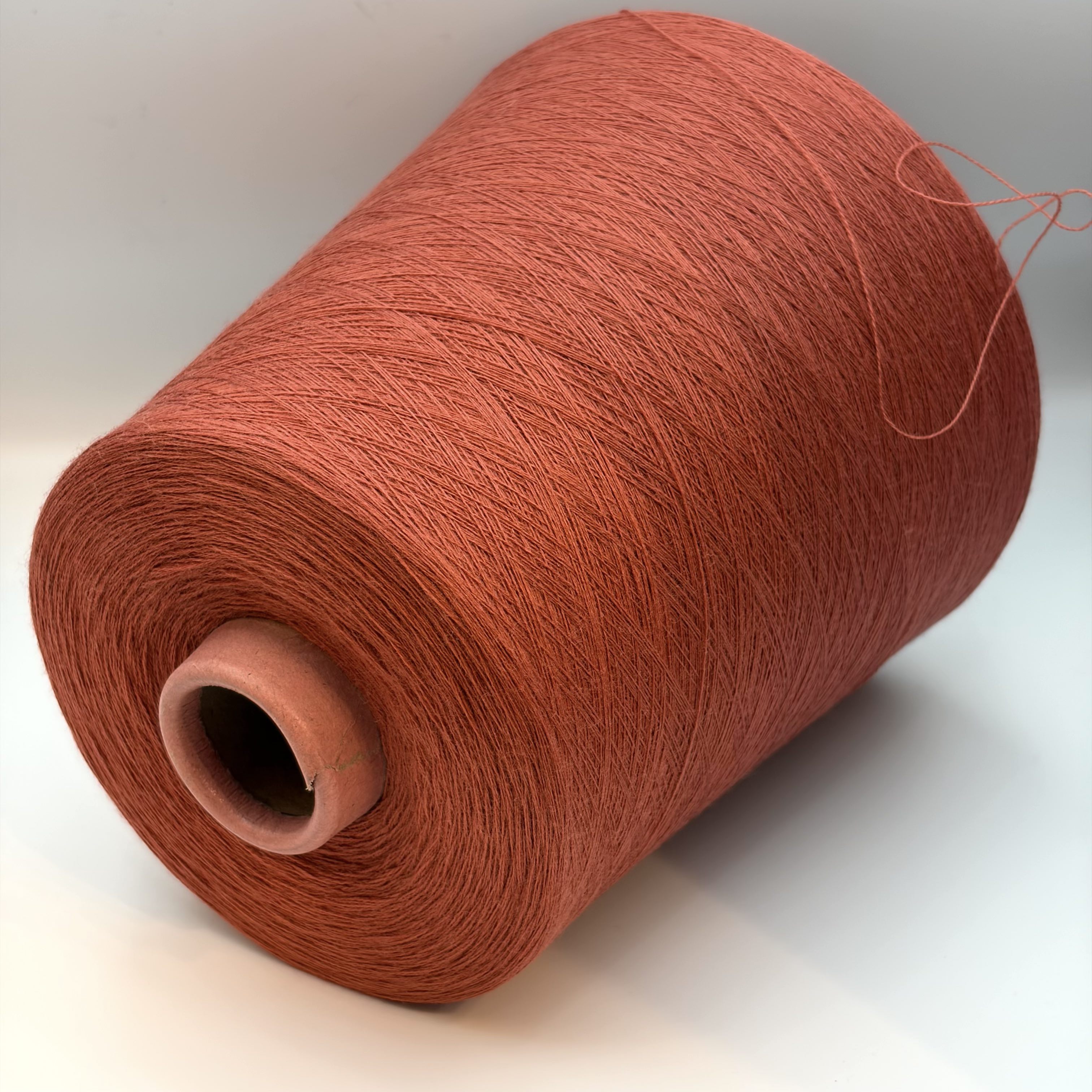 HIRC32, 100% merino extra fine, 2/60, 640 g